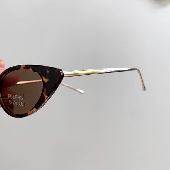 Cat Eye Sunglasses Oval Metal Frame Brown color main image 6